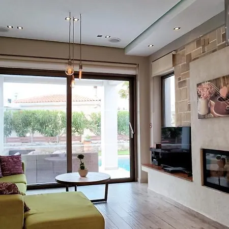 Alexandros Villa